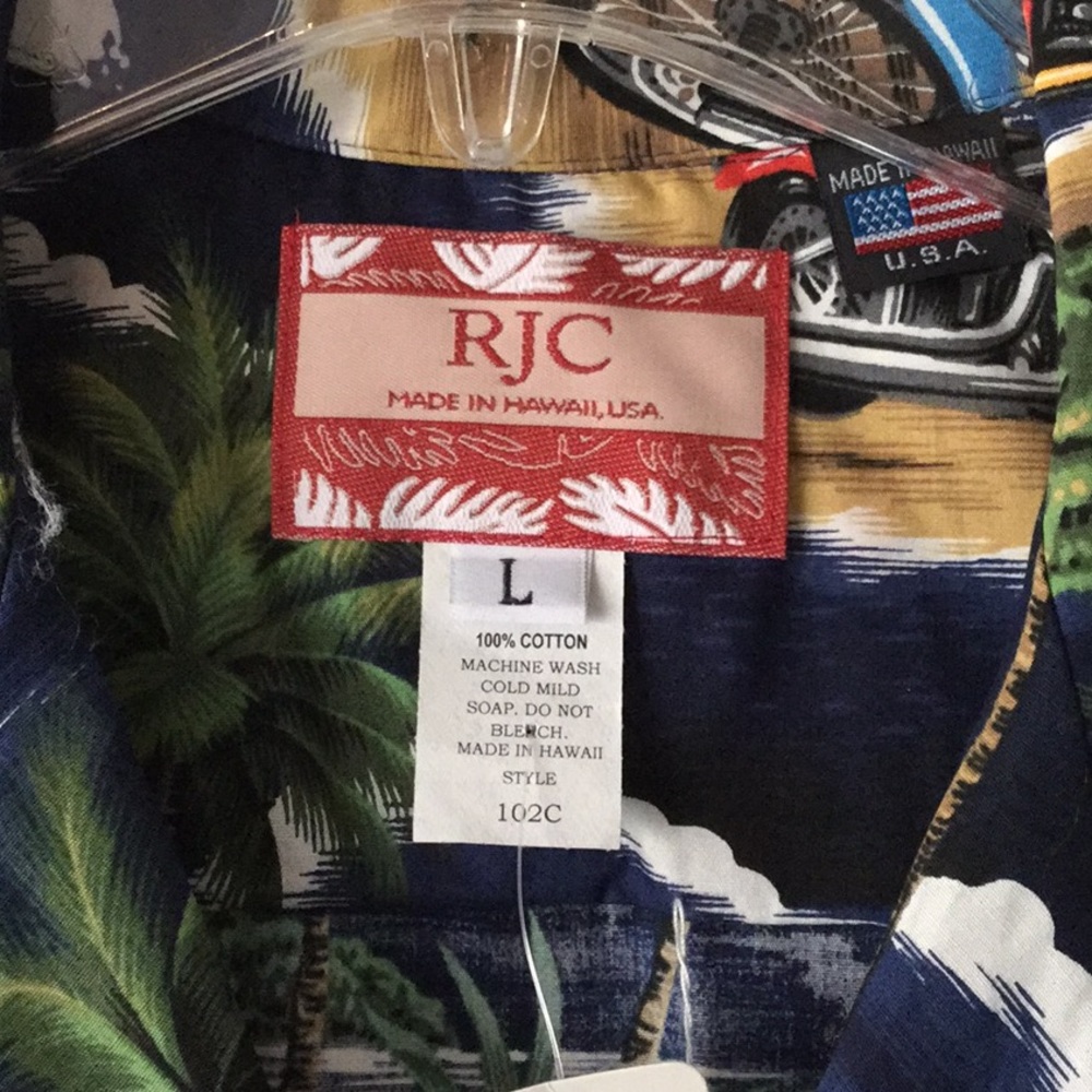 Hawaiian 🌺 shirt - Picture 3 of 3